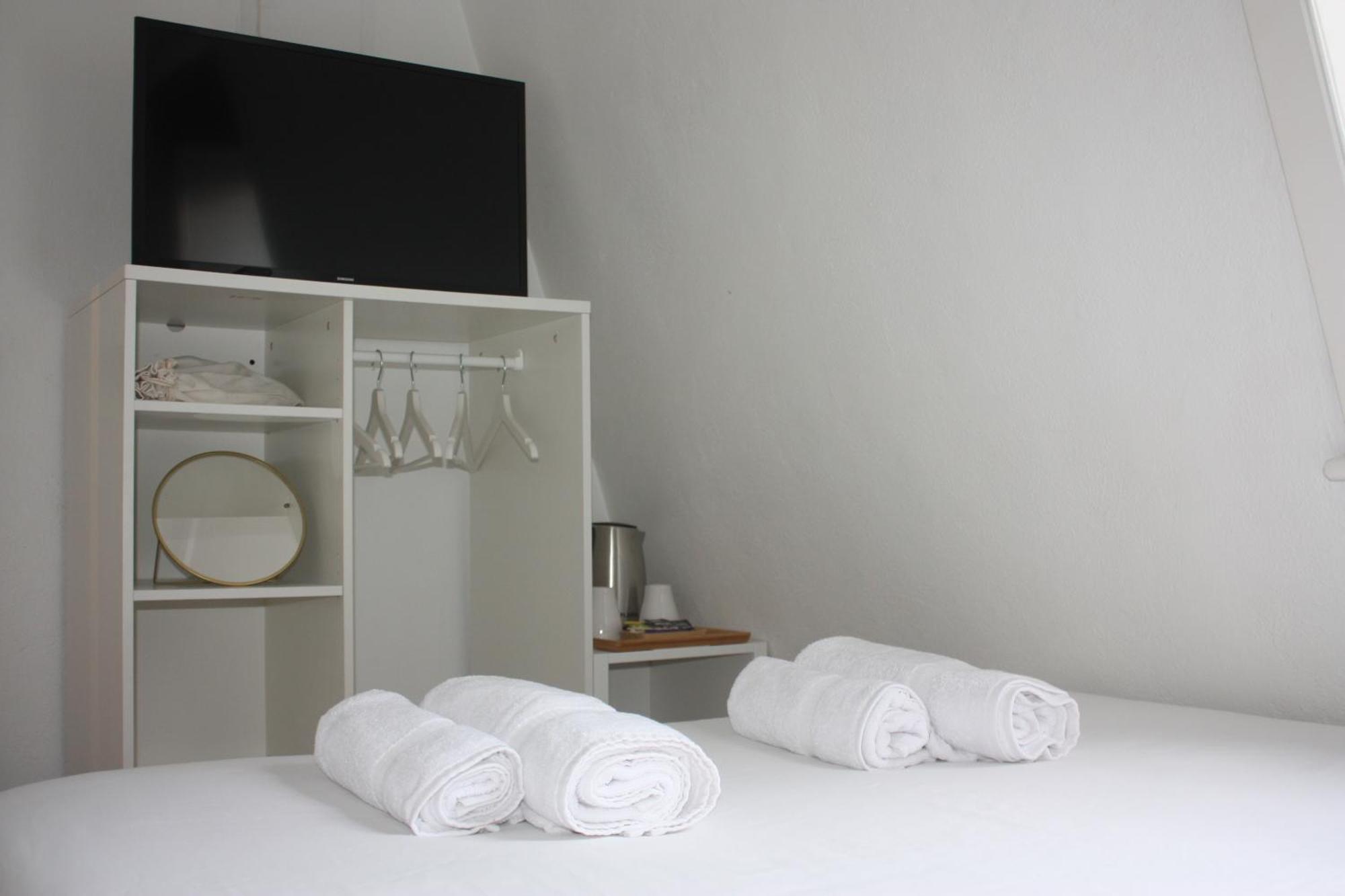 Vago Alcantara Suites Lissabon Zimmer foto